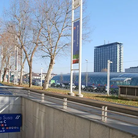 Casa Crema - Stazione Porta Susa - Centro 2*