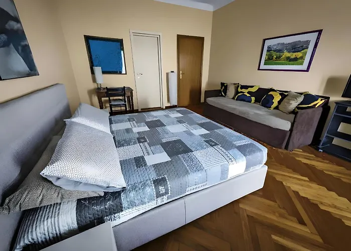 Casa Crema - Stazione Porta Susa - Centro Daire *